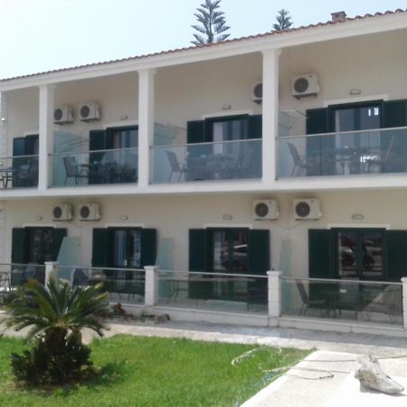 Umbrella Beach Apartments カボス エクステリア 写真